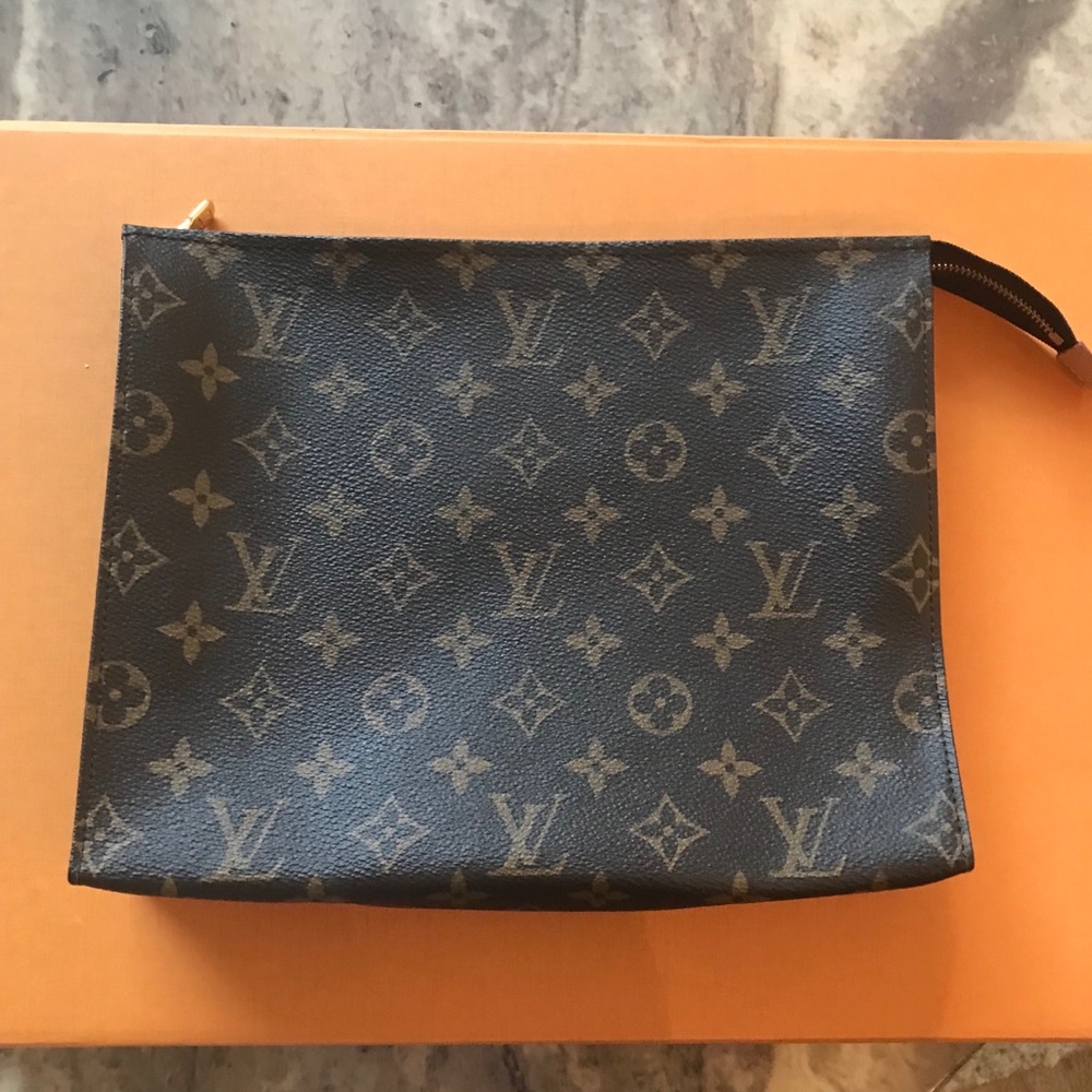 Barely Used Louis Vuitton Clutch